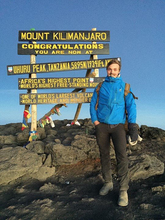 32456141_2077941672248500_98125953875574