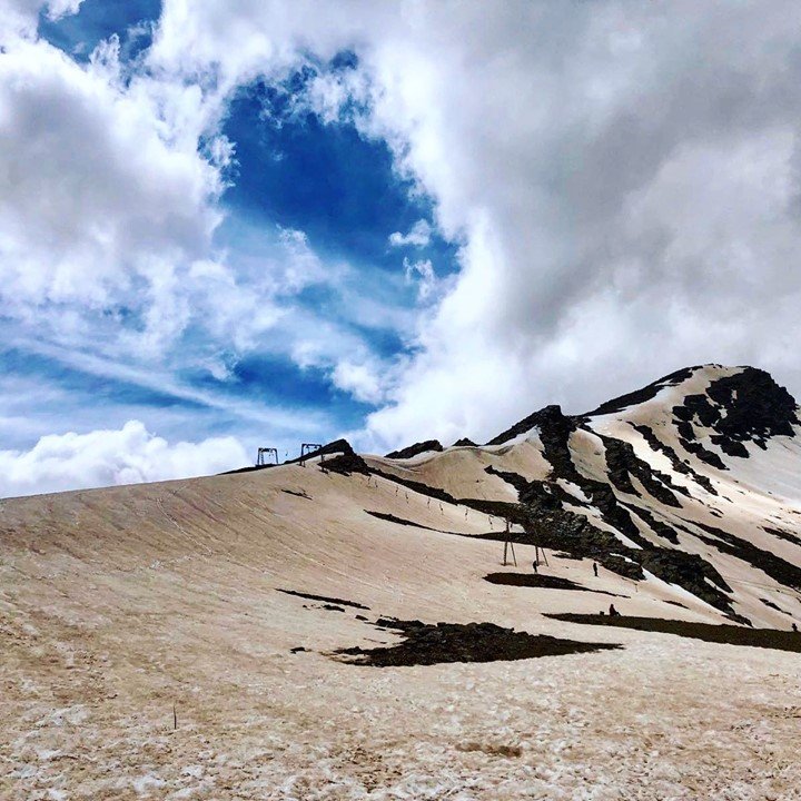 36485873_2157320427643957_24293428009453