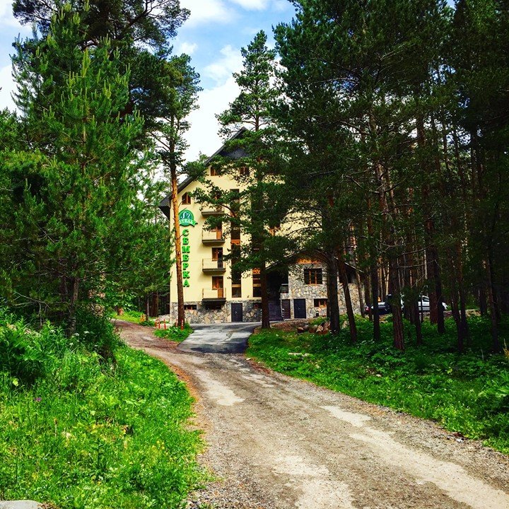 36455642_2157322457643754_17487648559065