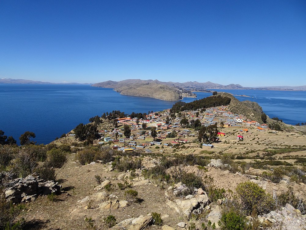 Landsbyen sett fra toppen