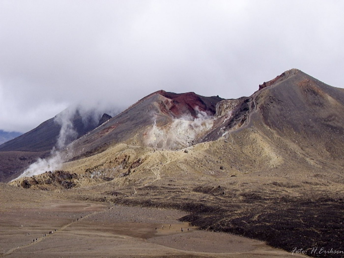 Tognariro Crossing 11.jpg