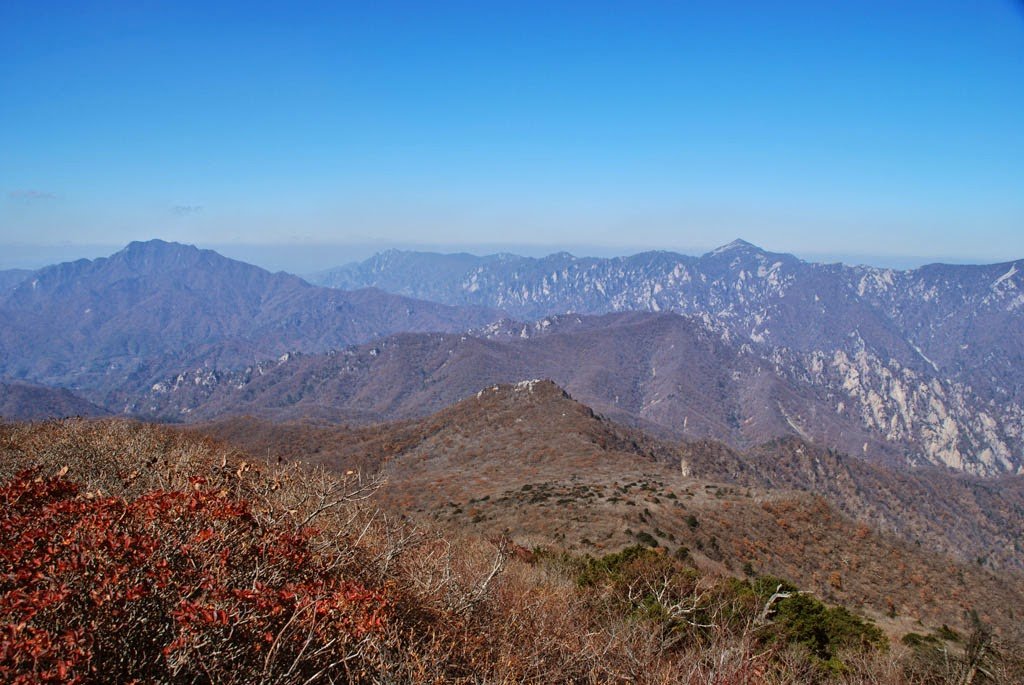 Baekdudaegan_Day42_05_View_from_Jeombong