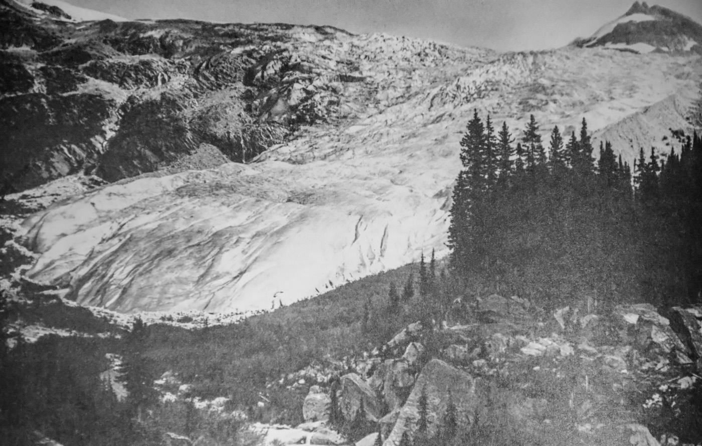 Utbredelse av breen i 1887. Bilde fra Notman Archives.