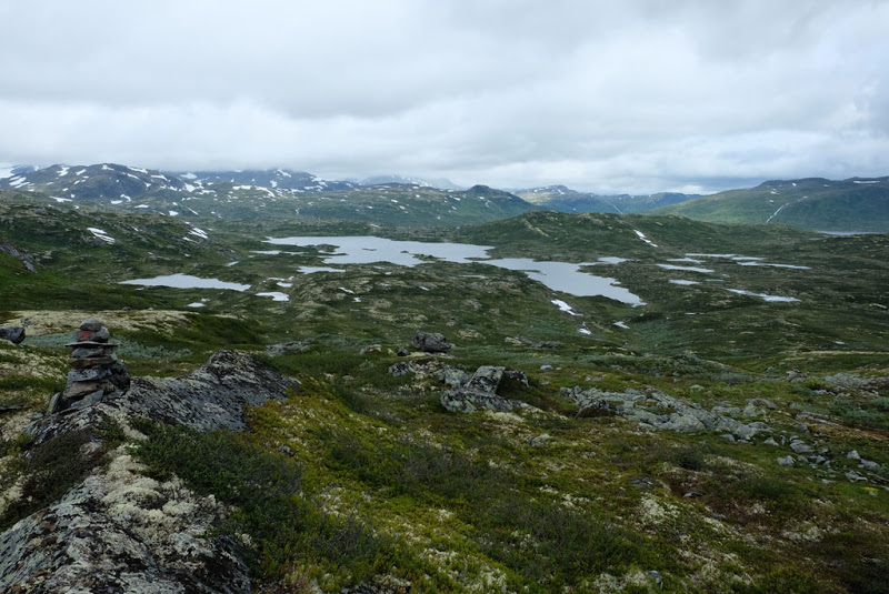 Massiv_Day13_04_Overlooking_Trollsjoeen.