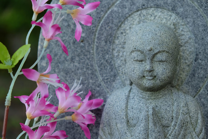 ShikokuHenro_Day19_12_Jizo_statue.jpg