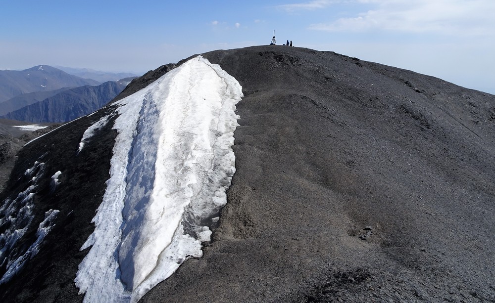 Topp-punktet sett fra noen meter inne i Russland