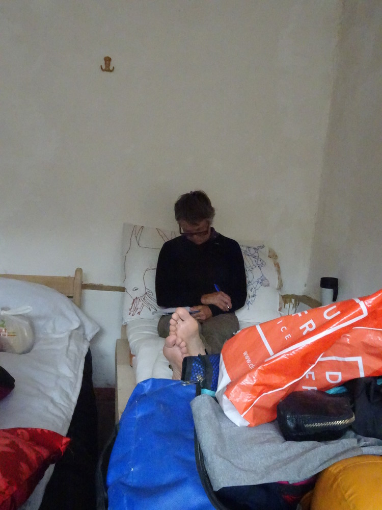 Et bilde i serien Aud skriver loggbok i søvne