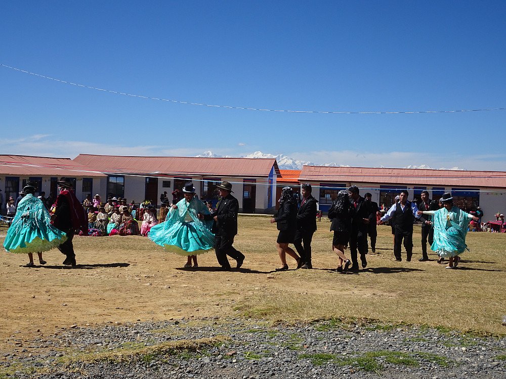 Mere formelt på festplassen