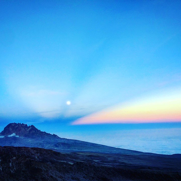 32331959_2077929788916355_16636715980386