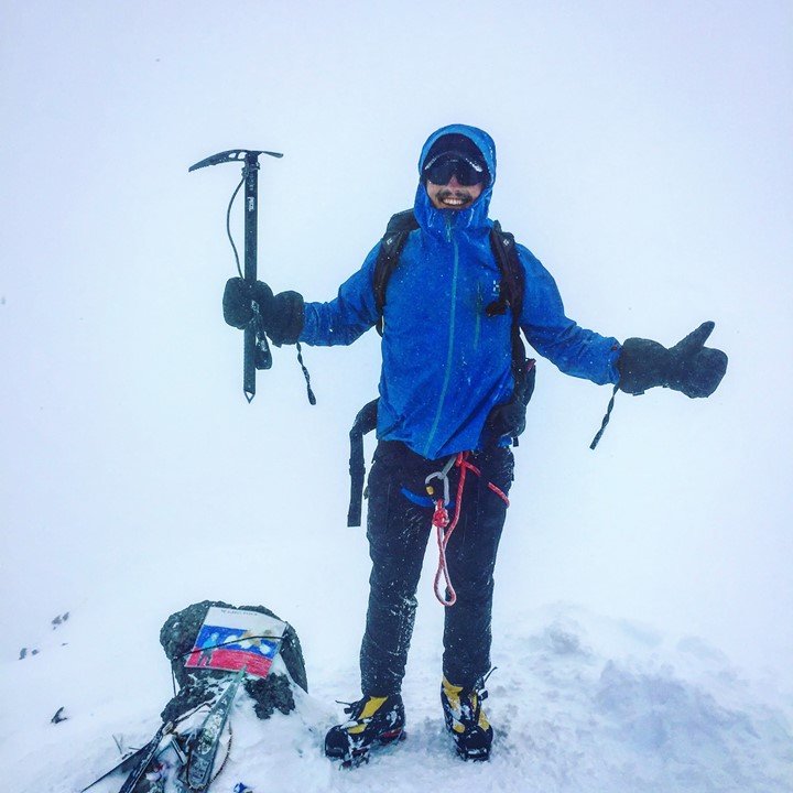 36389666_2156362067739793_47327696720117