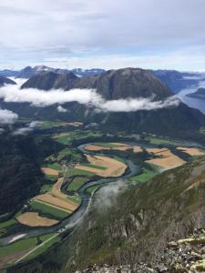 post-14436-0-55811400-1410421509_thumb.j