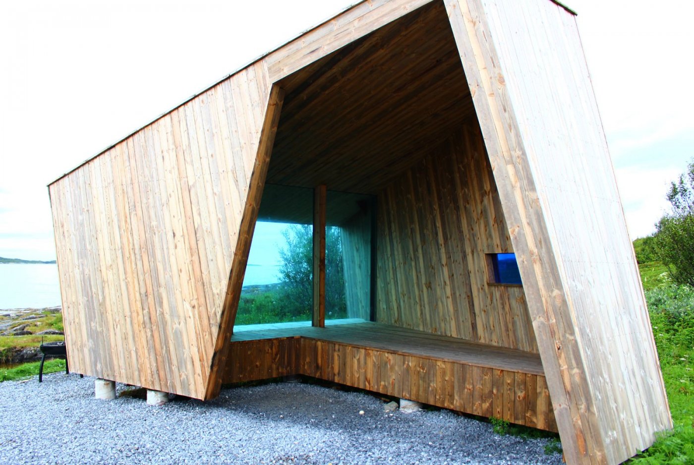 Gapahuk Kjæsvika 4 copy.jpg