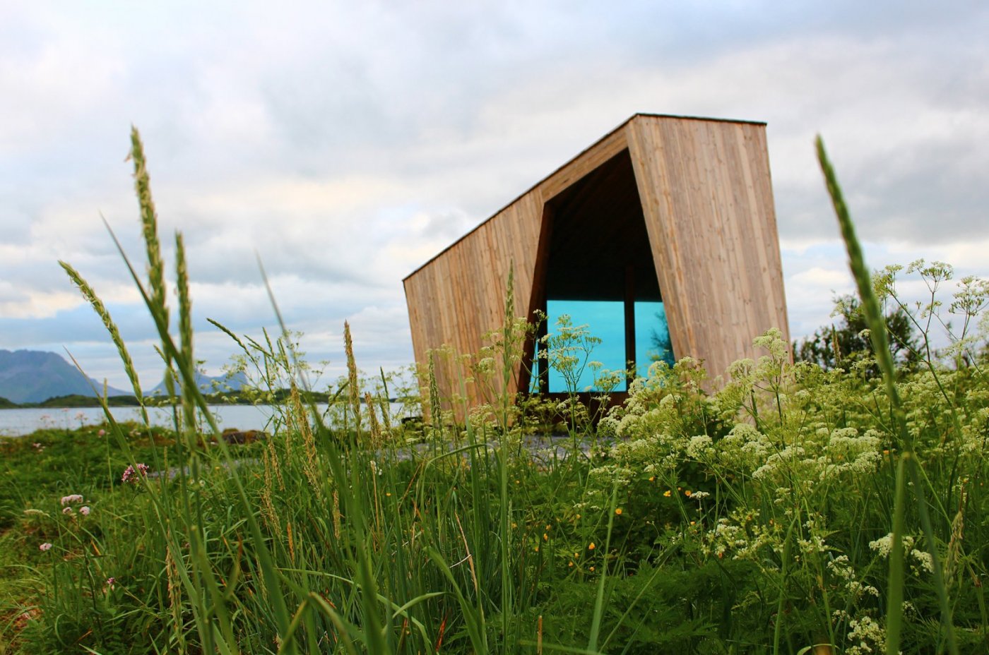 Gapahuk Kjæsvika 3 copy.jpg