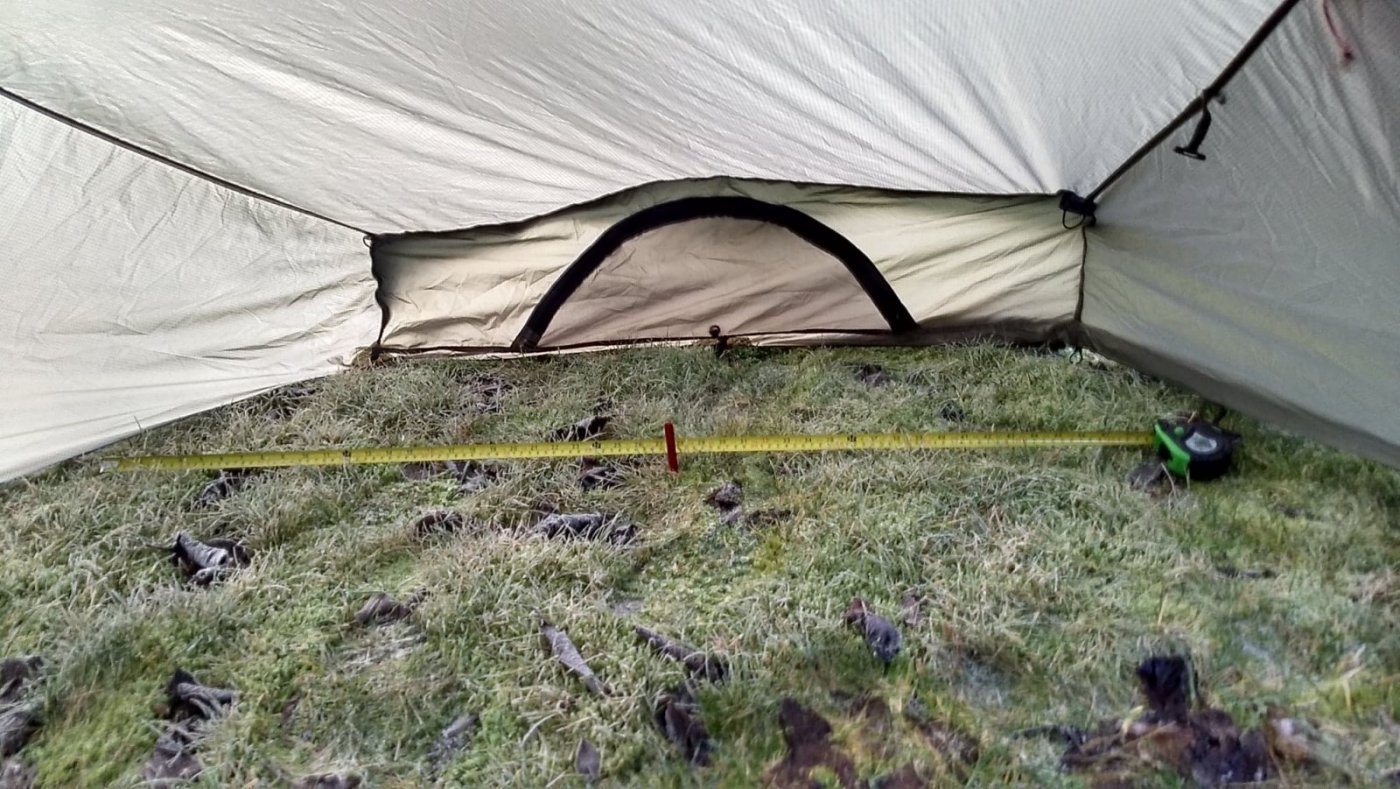 Fotenden med mål for 2x65 cm underlag.jpg