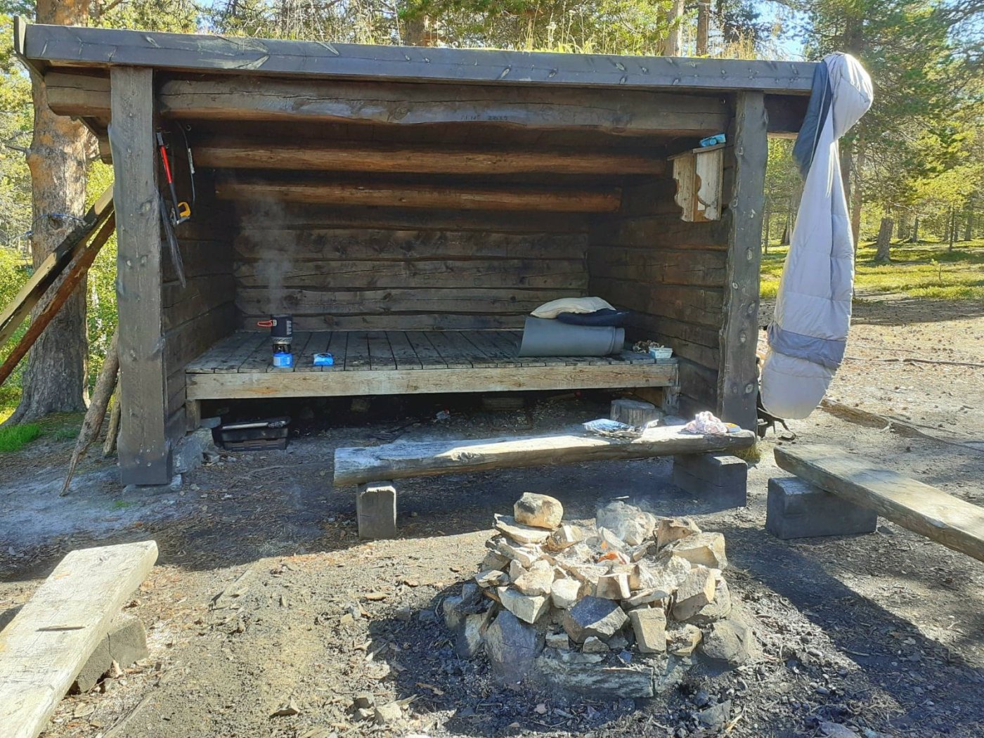 Gapahuk Feragsdammen mobil.jpg